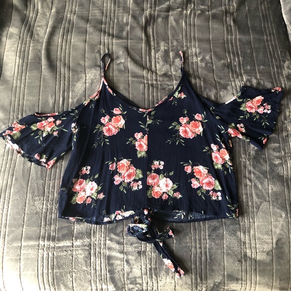 Cropped Tie Front Cold Shoulder Shirt - Picture 2 of 11